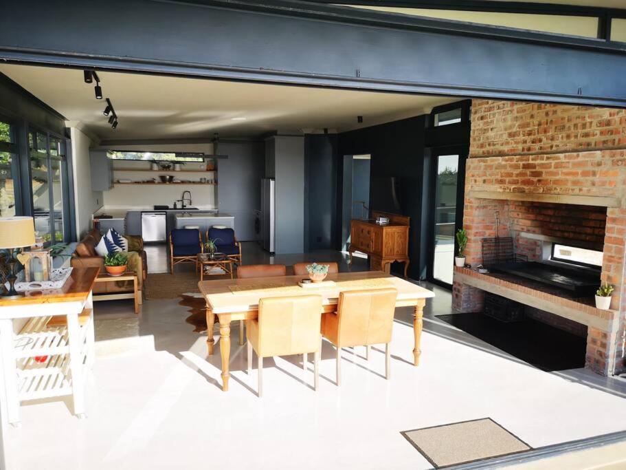 Apartment Executive With Outstanding View