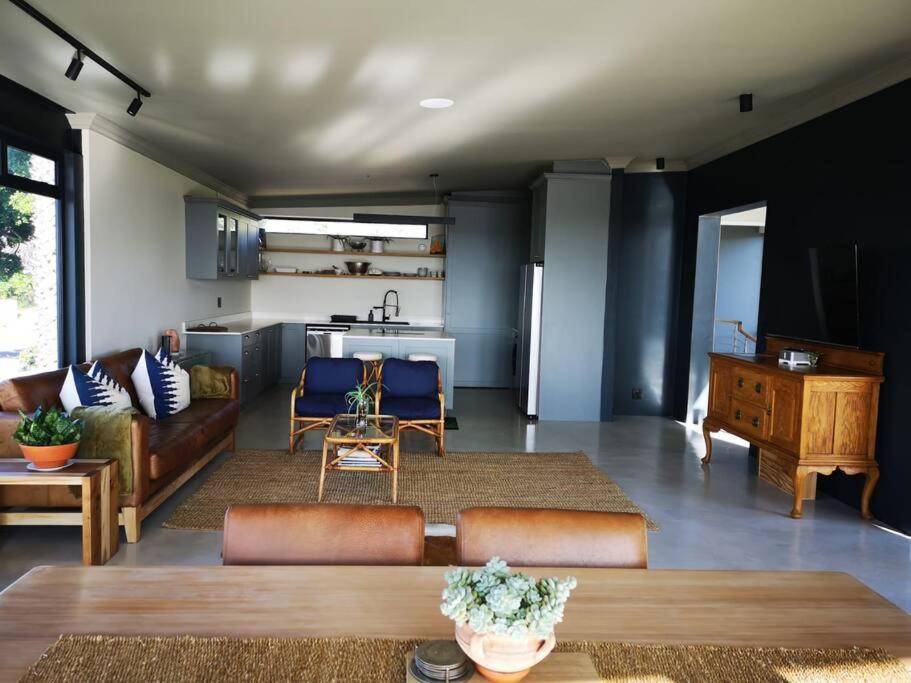 Executive With Outstanding View * Cape Town